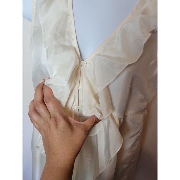 Cabi Ruffle white sleeveless silk button down top - Picture 5 of 9
